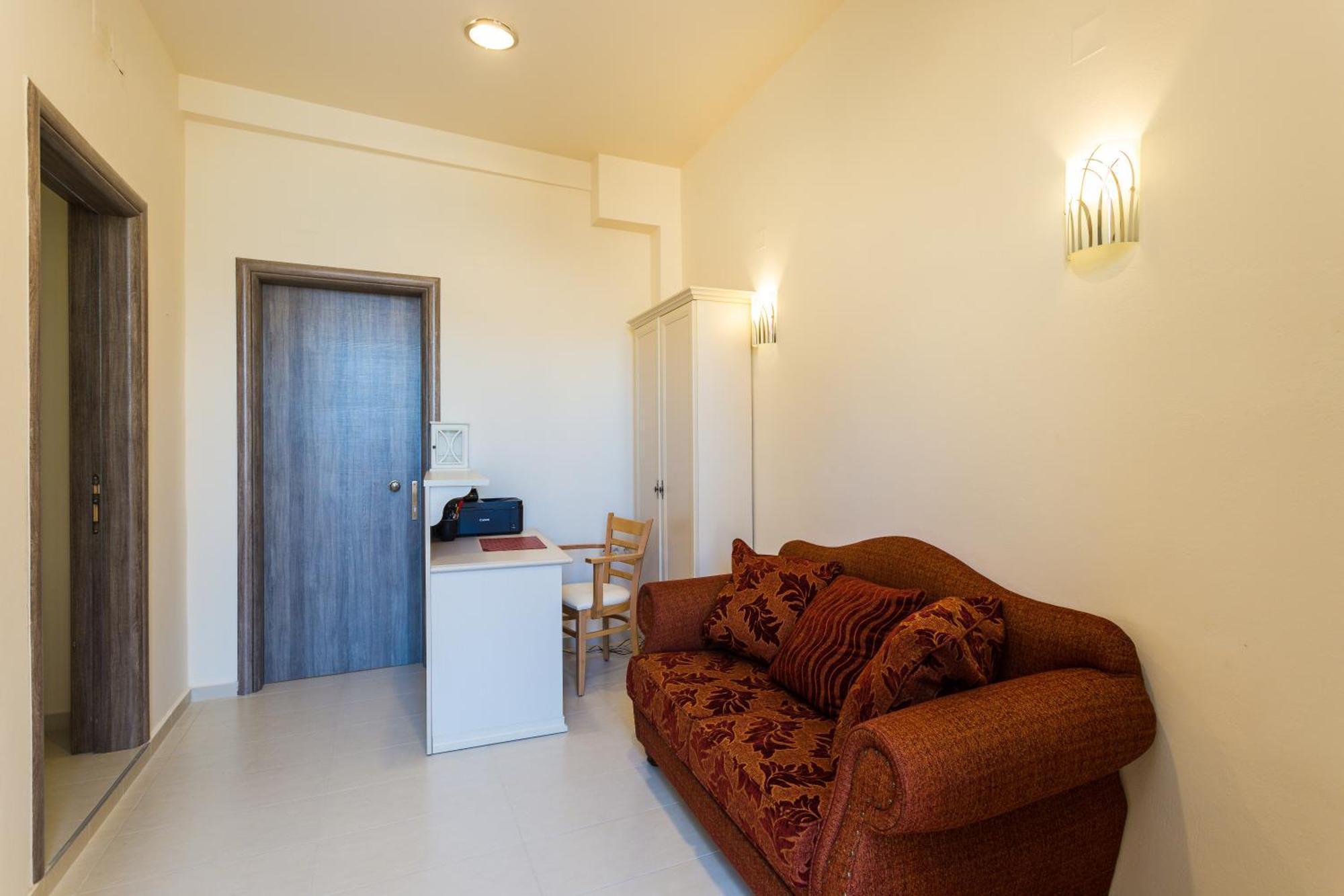 Polyxenia Suites Rethymno  ภายนอก รูปภาพ