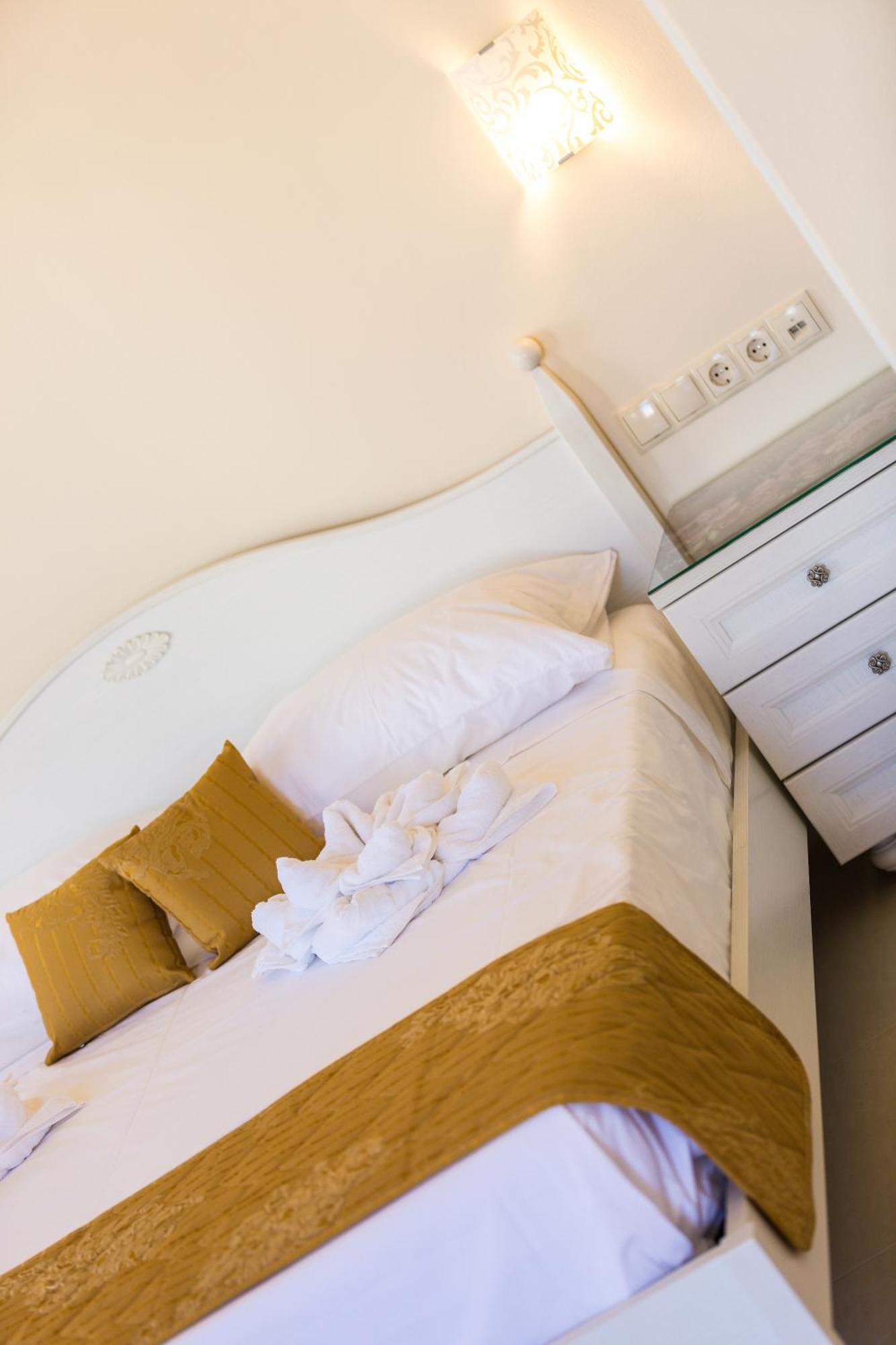Polyxenia Suites Rethymno  ภายนอก รูปภาพ