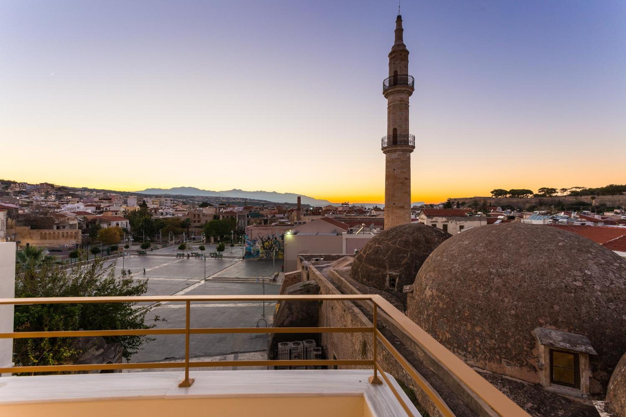 Polyxenia Suites Rethymno  ภายนอก รูปภาพ