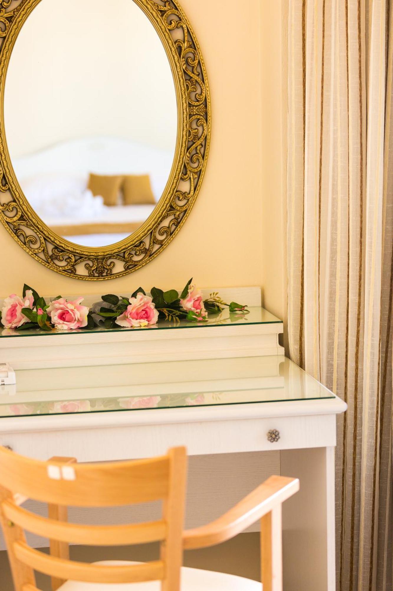 Polyxenia Suites Rethymno  ภายนอก รูปภาพ