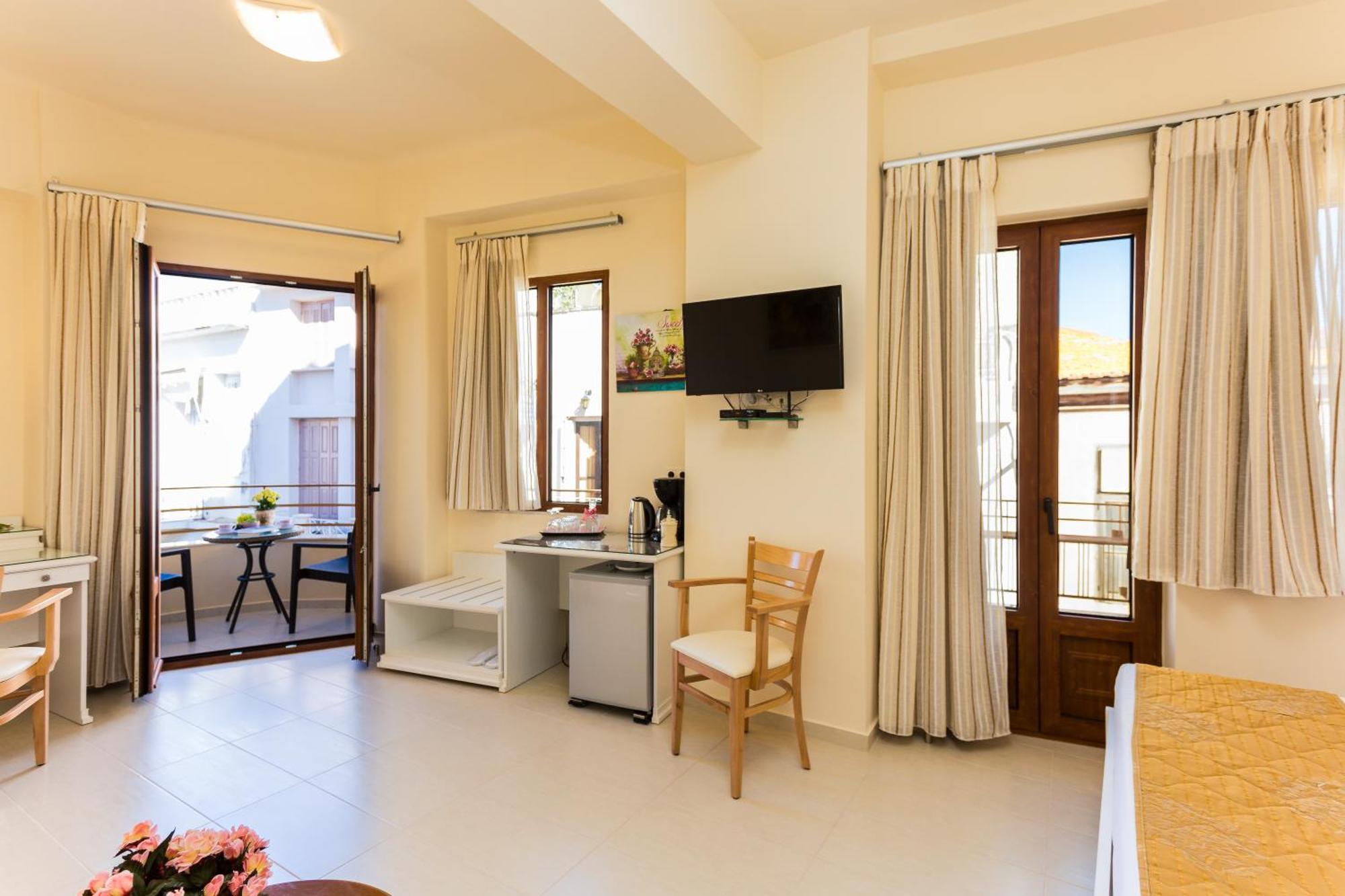 Polyxenia Suites Rethymno  ภายนอก รูปภาพ