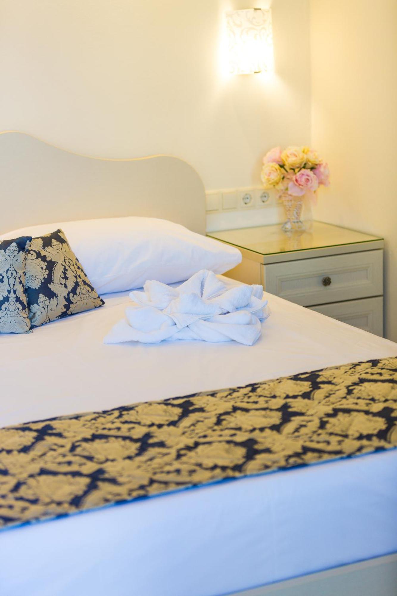Polyxenia Suites Rethymno  ภายนอก รูปภาพ