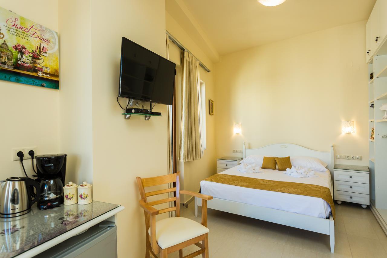 Polyxenia Suites Rethymno  ภายนอก รูปภาพ